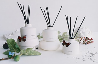 Image 73: Jo Malone London Townhouse diffuser with butterflies and greenary